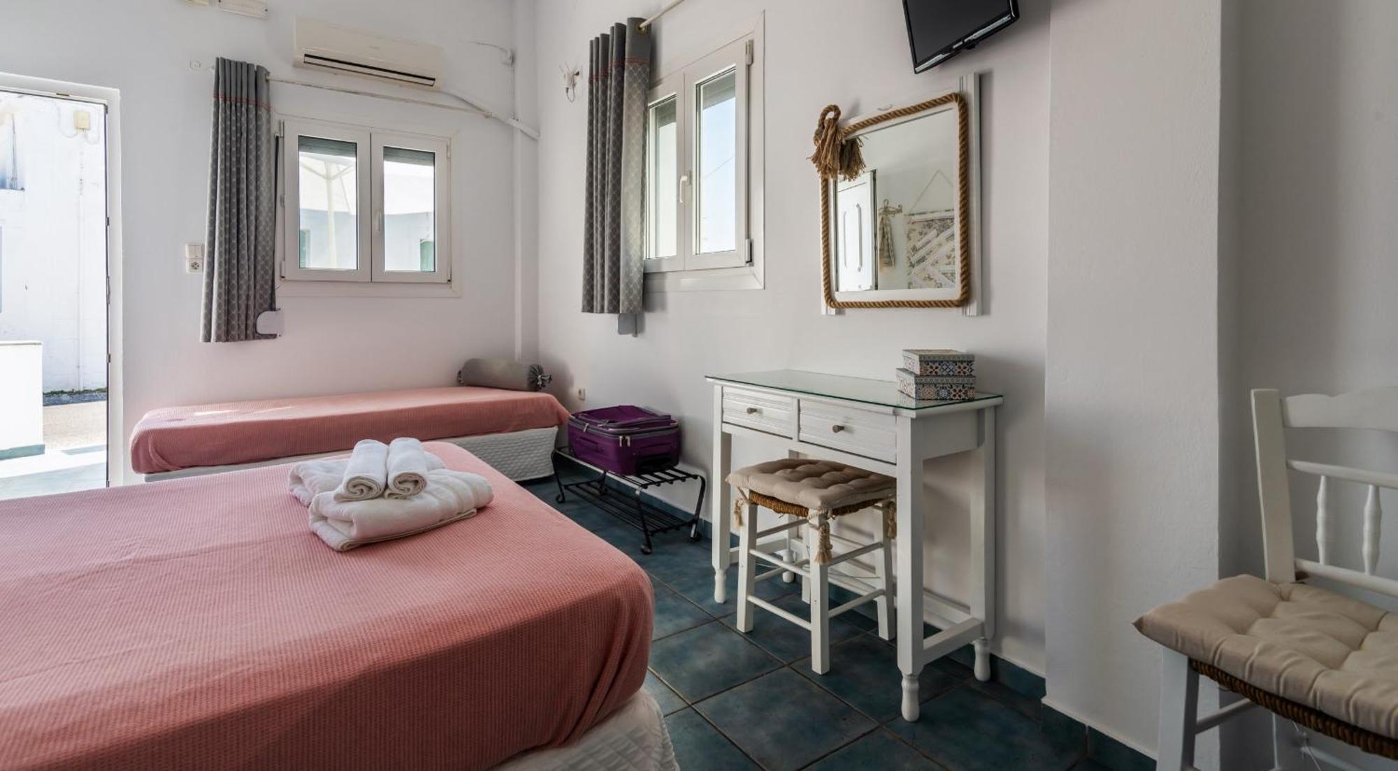 Giorgantis House & Studio Τριοβάσαλος Δωμάτιο φωτογραφία